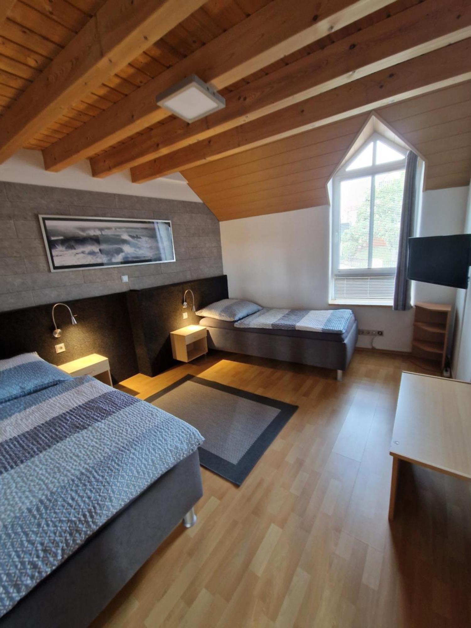 Gaestehaus Schuetz Gries Bagian luar foto